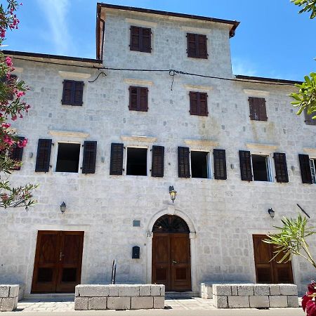 Villaoldmariner Prčanj エクステリア 写真